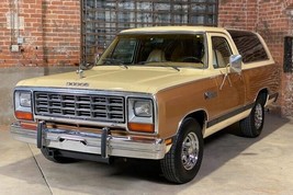 1985 Dodge Ramcharger qtr tan | POSTER 24 X 36 INCH | Vintage classic - £17.56 GBP