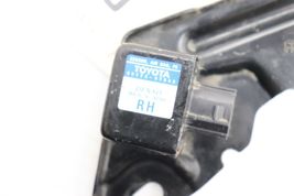 04-09 TOYOTA PRIUS FRONT RH SENSOR 89173-47040 E1456 image 11