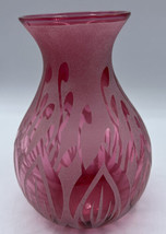 Vase Kelsey Murphy/Pilgrim  Frosted Cranberry Sand Carved 6 x 2.75 Inches - £131.07 GBP