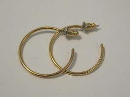 Vtg new old stock 70&#39;s gold tone plain hoop post earrings 1&quot; x 1mm - £3.95 GBP