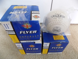 Lot Of (3) Diamond Flyer Softballs 11WSC-50-FREE Shipping! - £19.63 GBP