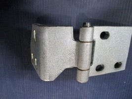 1967-72 Chevy /GMC Truck Lower Door Hinge -LH (New) Reproduction # CX1581 - £36.05 GBP