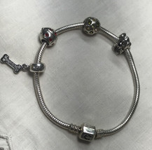 Chamilia - Sterling Silver Bracelet -with 4 Charms The Dog Is Pop Disney 7.5 - £99.91 GBP