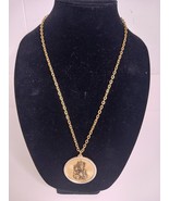 St. Ann Medallion Goldtone Made In Hong Kong 24&quot; - $262.42 MXN