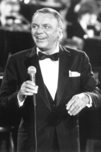 Frank Sinatra 1980&#39;s in concert 18x24 Poster - £18.87 GBP