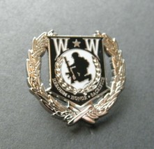 Wounded Warrior Wreath Lapel Pin 1 Inch Heroism Honor Sacrifice - £4.48 GBP