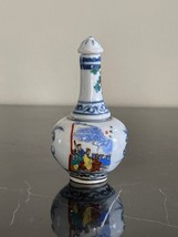Chinese Porcelain Inside Turning Motif Hand Painted Decoration Snuff Bottle - $74.25