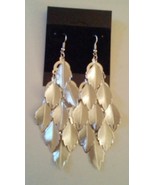 SILVER LEAF CHANDELIER EARRINGS - $128.87 MXN