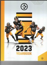 2023 Pittsburgh Steelers Yearbook TJ Watt Kenny Pickett Cover - £15.49 GBP