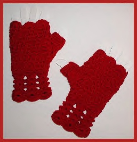 Primary image for Red Fingerless Gloves Mitts Mittens Average Large Teens Women Handmade 