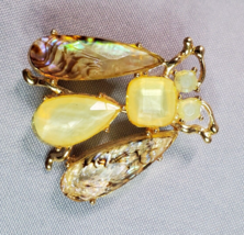 Bug Fly Bee Wasp Pin Insect Goldtone Faux Abalone Costume Fashion Estate 1.25 in - £11.11 GBP