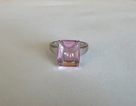 Pink Colored Gem Ring Silver Colored Band Size 8-10 - £19.05 GBP