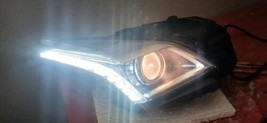 GM CADILLAC CTS PASSENGER RIGHT HALOGEN HEADLIGHT WITH LED P/N 23458640 - $464.31