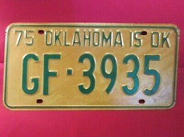 LICENSE PLATE Car Tag 1975 OKLAHOMA GF 3935 Garfield County [Y4A - £8.30 GBP