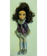 Bratz Wintertime Collection Yasmin Doll Original Outfit &amp; Shoes 2001 - $29.79
