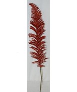 Tii Collections G3229 Red Swirled Decorative Tinsel Feather - £10.18 GBP