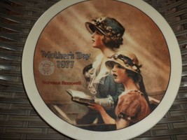 Knowles Norman Rockwell 1st Edition Mothers Day Plate - Faith 1977 - £16.01 GBP