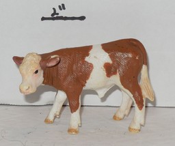 2008 Papo Schleich 1.5&quot; Simmental Calf Baby Cow Brown White Farm Rare Htf - $10.03