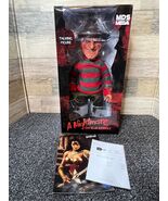 MDS MEGA Nightmare On Elm Street Freddy Krueger Figure Horror Mezco - €64,01 EUR