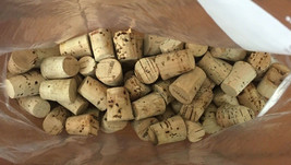 Lot of 92 Approx Size 6 Craft Corks Cork Stoppers Various Close Sizes - £14.99 GBP