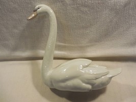 Vintage 1983 Lladro Spain Porcelain Graceful Swan Figurine #5230 - $23.95