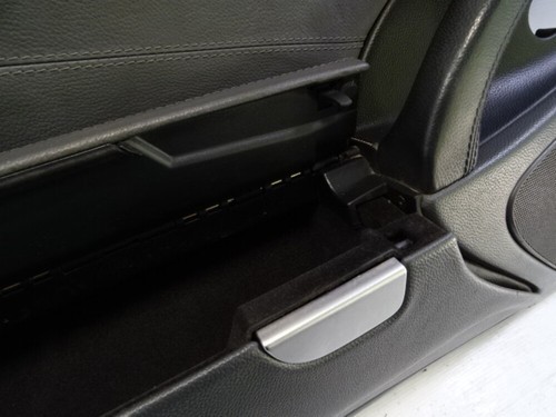 04 Mercedes R230 SL500 door panel, left, black/gray Item image 6