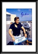 James Bond Roger Moore signed photo - £235.90 GBP