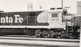 Atchison Topeka &amp; Santa Fe Railway Railroad ATSF #8131 C30-7 Electromotive Photo - £7.58 GBP