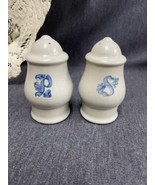 Pfaltzgraff Yorktowne Salt and Pepper Shakers Stoneware Blue Design S &amp; P - $11.88