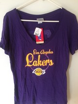 NEW Official NBA Los Angeles Lakers LeBron James Women&#39;s Medium T-Shirt - $330.01 MXN
