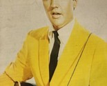 Elvis Presley Magazine Pinup Picture Elvis In Yellow - $3.95