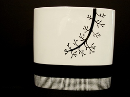Tozai Home Vases Paris Design Pierre-Marie Couturier 10 Inch Black & White Conte - $24.00