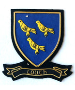 HAND EMBROIDERED IRISH COUNTY - LOUTH - COLLECTORS HERITAGE ITEM TO BUY ... - $22.50