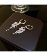 18K Gold Plated CZ Cubic Zirconia Leaf Dangle Drop Earrings for Women - £9.55 GBP