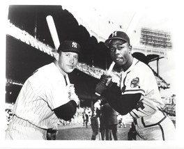 Mickey Mantle & Hank Aaron 8X10 Photo New York Yankees Ny Baseball Picture - $4.94