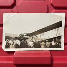 WWI Bi Plane With People Gathered 5 5/8 x 3 3/8 Photograph Pre Owned Vtg 1910s - £6.71 GBP