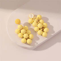 Yellow Acrylic &amp; Howlite Round Grape Drop Earrings - £11.98 GBP