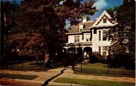 Vintage Postcard Featuring Harry S. Trumans Home Independence Missouri - $7.85