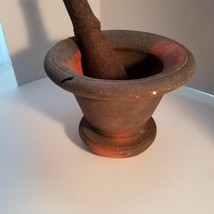 Vintage Mexican Pottery Mortar &amp; Wood Pestle Intact Black/Orange - £35.44 GBP