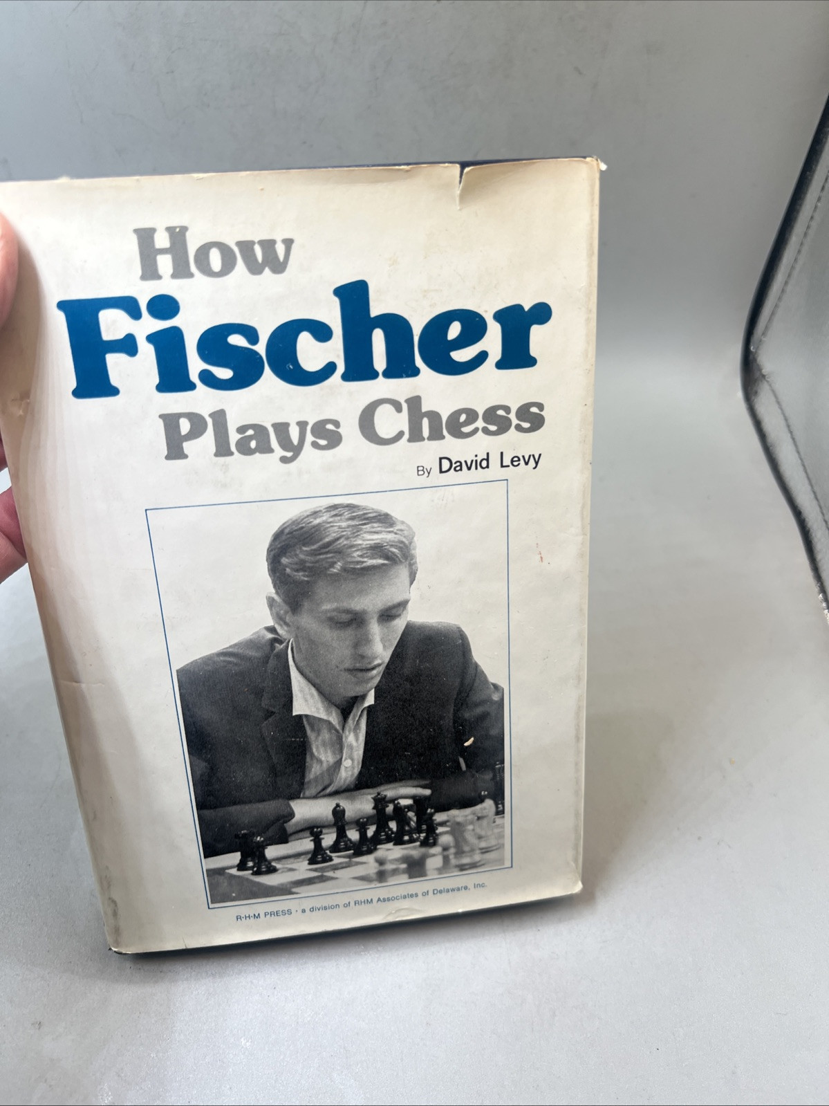 HOW FISCHER PLAYS CHESS By D. Levy - Hardcover DJ  1975 VG - $26.72