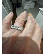 Authenticity Guarantee

MEMOIRE Double Diamond Band 750/18 It. White Gol... - $2,821.50