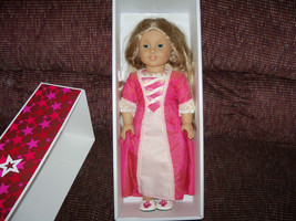 American Girl Elizabeth Doll with Outfit, Book, Brush &amp; Comb - £128.96 GBP