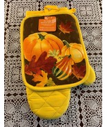 Brand New Fall Pumpkin Leaves Gourd Design Gold Yellow Oven Mitt Pothold... - £9.88 GBP