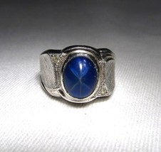 Vintage 18K White Heavy Gold Electroplate Faux Lindy Star Sapphire Ring C3516 - £15.10 GBP