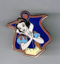 2012 Snow White Princess Shield Crest Disney Pin Trading VHTF - £19.31 GBP