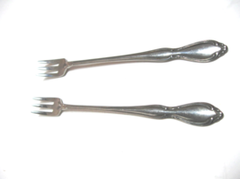 Vtg. Chateau by Oneida stainless flatware set of 2 cocktail forks Good condition - £10.37 GBP