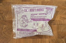 Subway &quot;Cat&#39;s Don&#39;t Dance&quot; Woolie Squirter 1997 Collectible - Sealed - £10.09 GBP