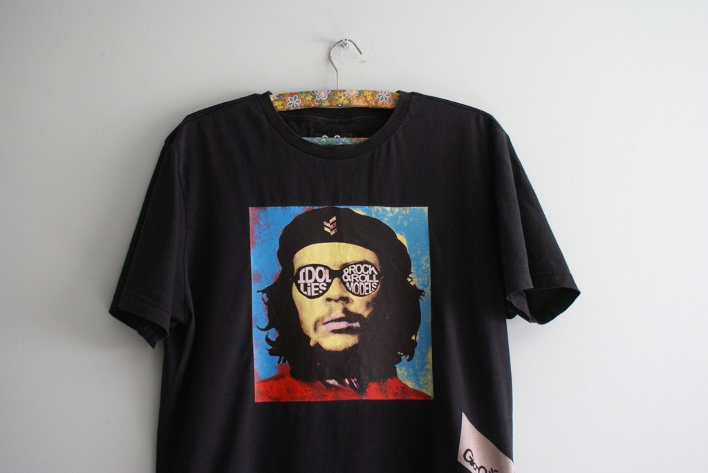 Che Guevara T-shirt, Cool Che Guevara shirt, Che Guevara Hipster shirt, Che Revo - $35.00