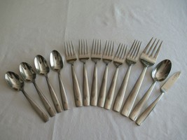 Lot of 13x Oneida ZINC Mixed Lot Stainless Flatware Meat Fork Spoons Spr... - $337.24 MXN