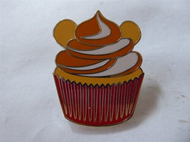 Disney Trading Brooches 152998 Loungefly - Pooh Cupcake - Winnie L&#39;Ourson-
sh... - £14.95 GBP